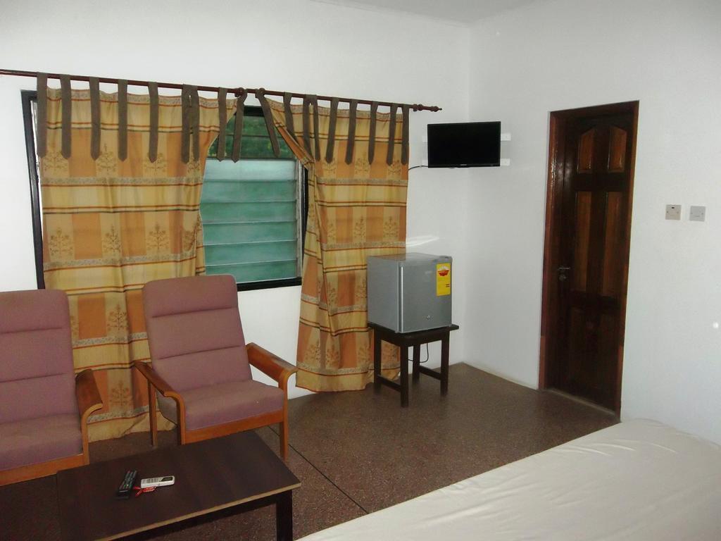 Eden Lodge Cape Coast Exterior photo