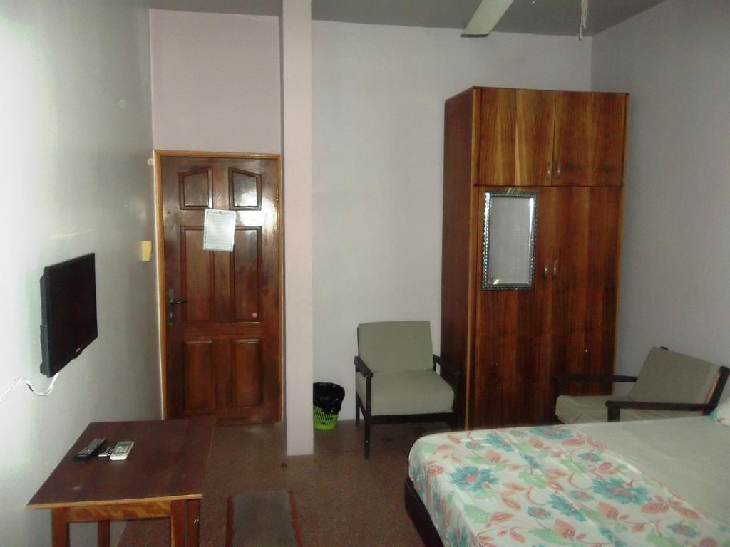Eden Lodge Cape Coast Exterior photo