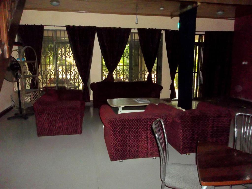 Eden Lodge Cape Coast Exterior photo