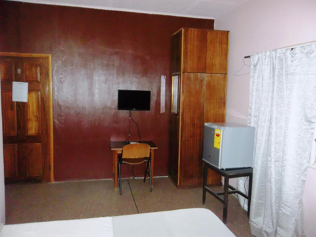 Eden Lodge Cape Coast Exterior photo