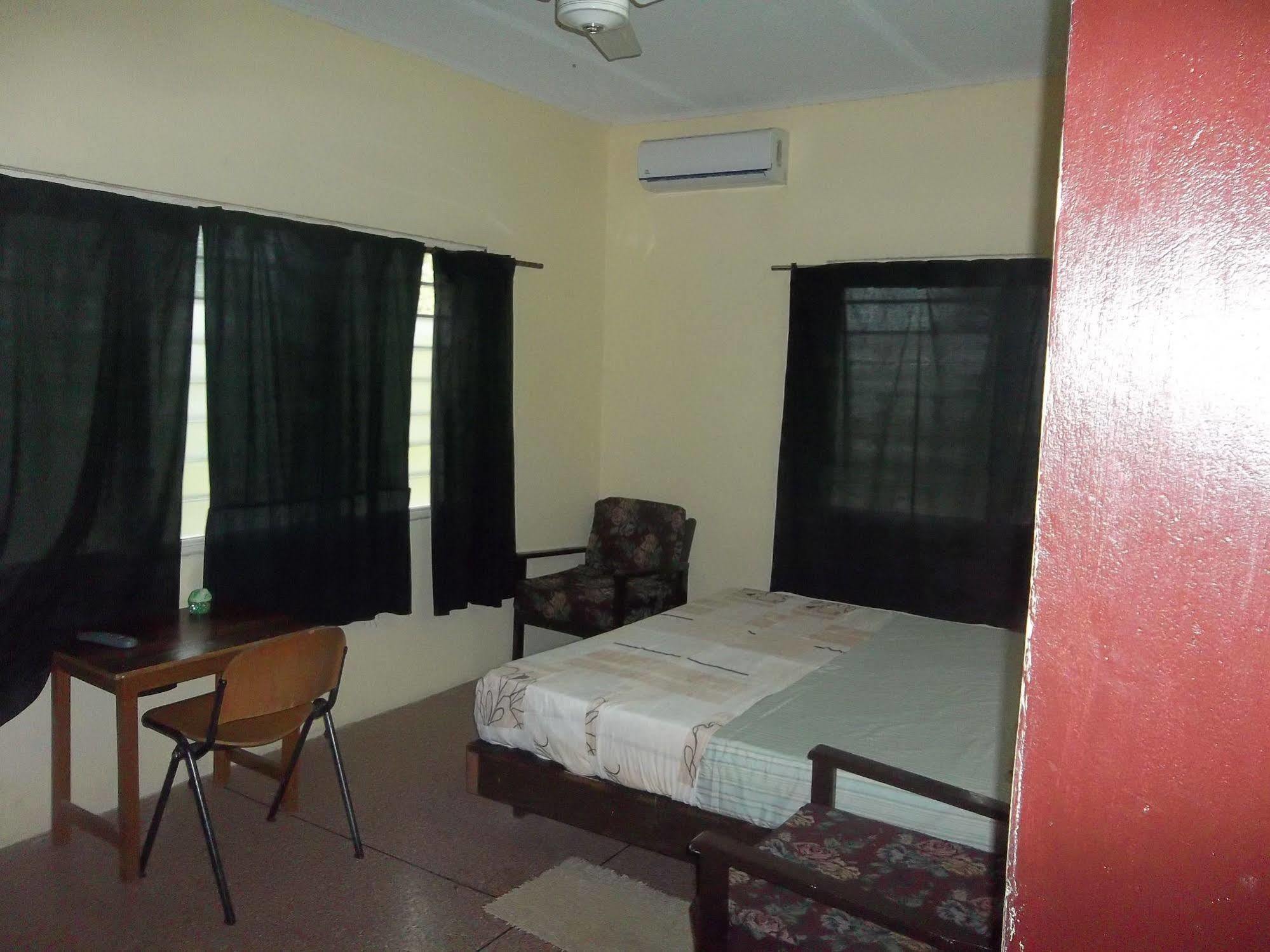 Eden Lodge Cape Coast Exterior photo